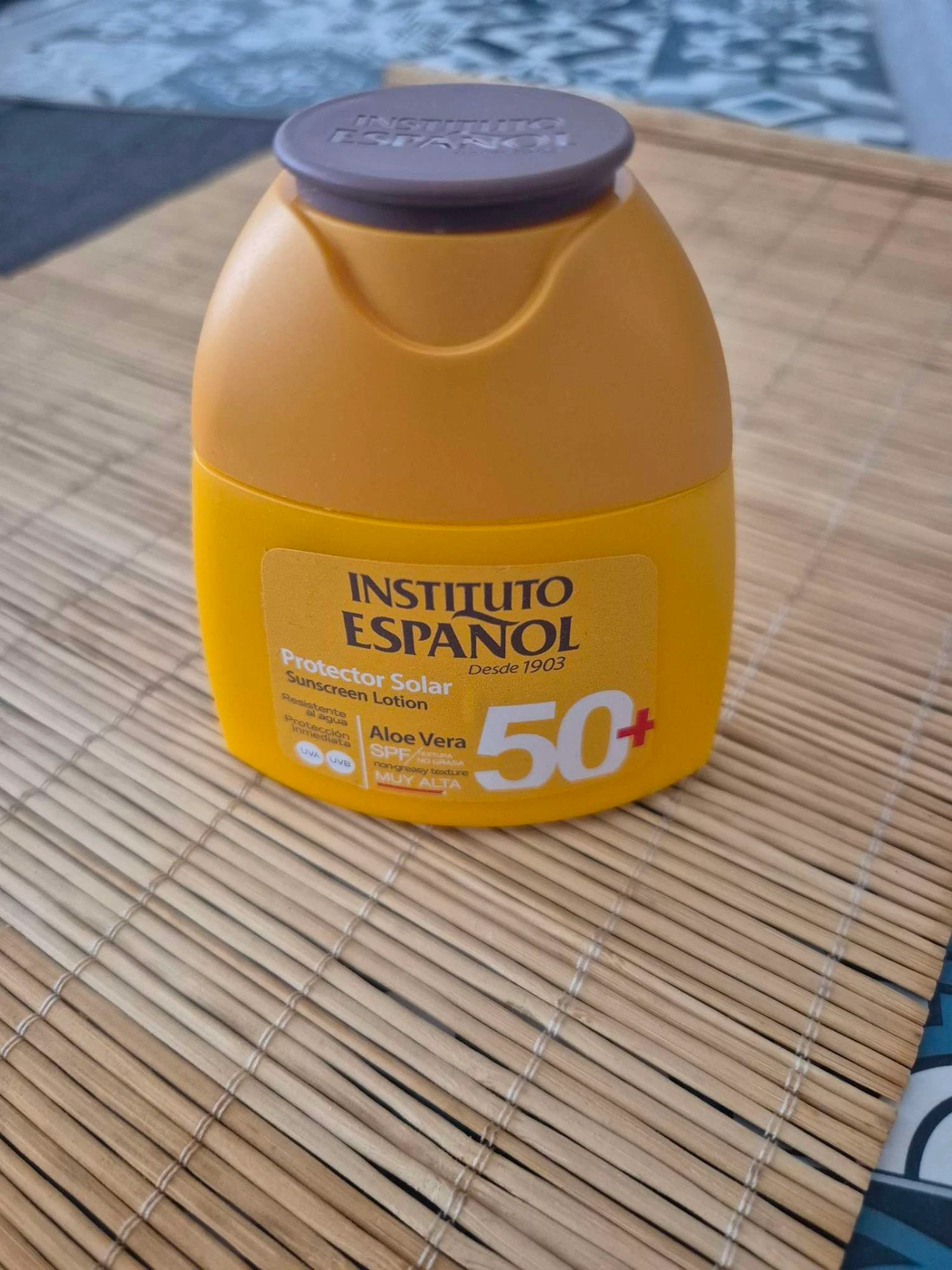 Zonnebeschermende lotion Instituto Español SPF50 met Aloë Vera. – photo 2